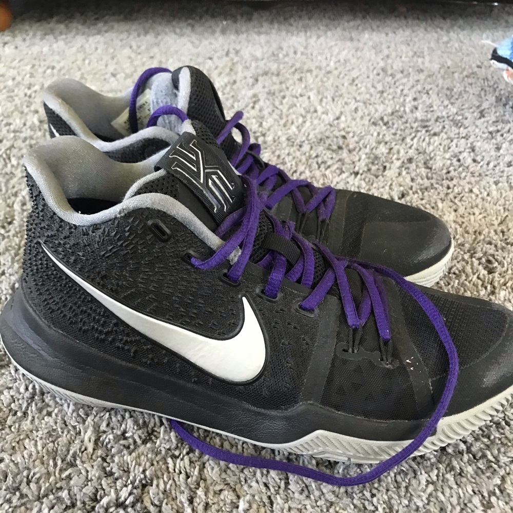 Nike basketball shoes/ Kyrie